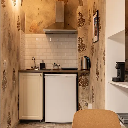 Beplace In Corso Milan